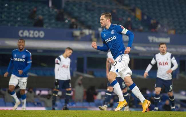 进攻重任 进攻重任